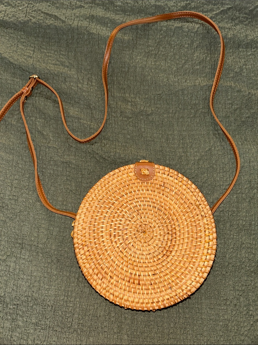 NWOT | Woven Round Crossbody Purse